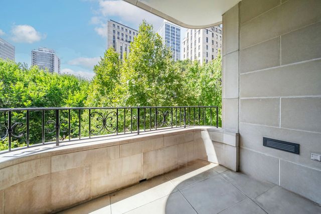 65 E GOETHE Street 3W, Chicago, IL 60610