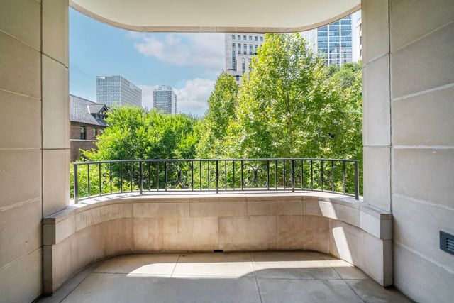 65 E GOETHE Street 3W, Chicago, IL 60610