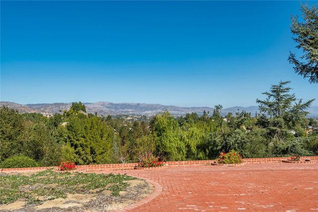 6006 CLEAR VALLEY Road, Hidden Hills, CA 91302