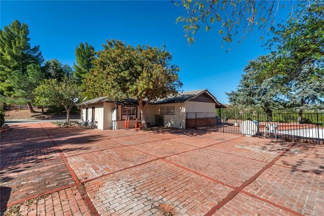 6006 CLEAR VALLEY Road, Hidden Hills, CA 91302