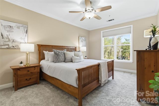 1000 E Woodlawn Road 314, Charlotte, NC 28209