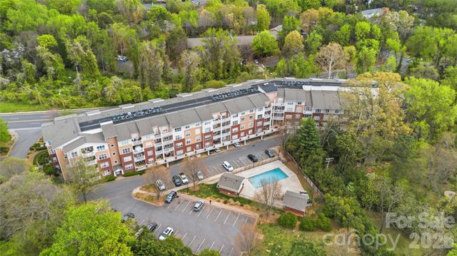 1000 E Woodlawn Road 314, Charlotte, NC 28209