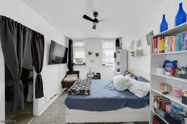 999 E 25Th St, Paterson City, NJ 07513