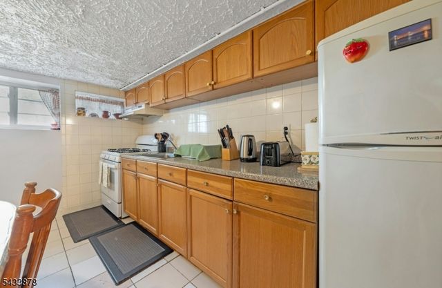 999 E 25Th St, Paterson City, NJ 07513