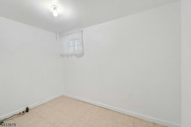 999 E 25Th St, Paterson City, NJ 07513