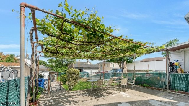 999 E 25Th St, Paterson City, NJ 07513