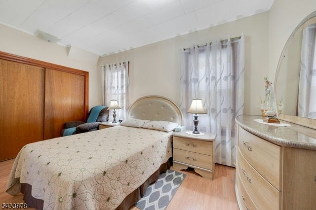 999 E 25Th St, Paterson City, NJ 07513