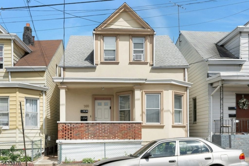 999 E 25Th St, Paterson City, NJ 07513