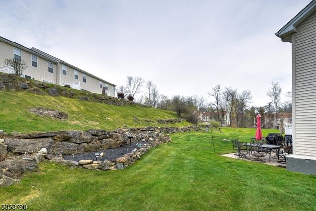12 Peachtree Ln, Hardyston Twp., NJ 07419
