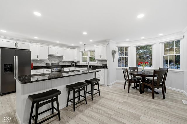 304 Sussex Circle, Noblesville, IN 46062