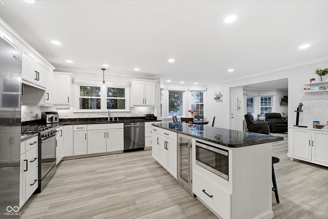 304 Sussex Circle, Noblesville, IN 46062