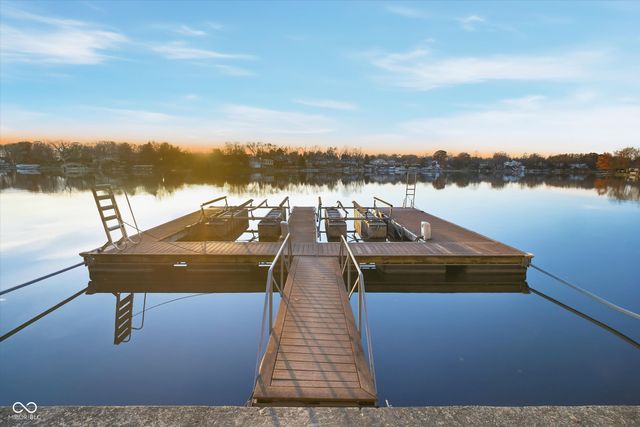 304 Sussex Circle, Noblesville, IN 46062