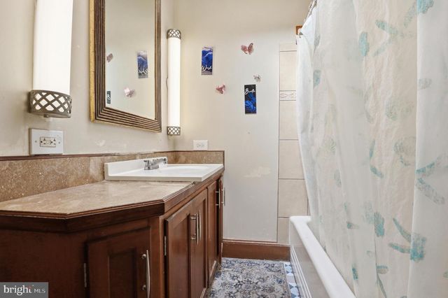 228 N RESERVOIR ST, Lancaster, PA 17602