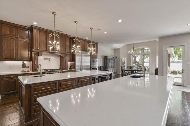 7815 Lake Mist Court, Houston, TX 77346