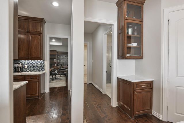 7815 Lake Mist Court, Houston, TX 77346