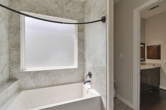 7815 Lake Mist Court, Houston, TX 77346