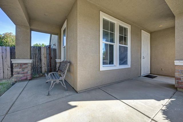 1379 Jacoby Creek Ct, Plumas Lake, CA 95961