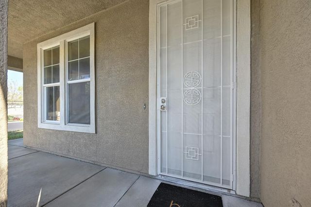 1379 Jacoby Creek Ct, Plumas Lake, CA 95961