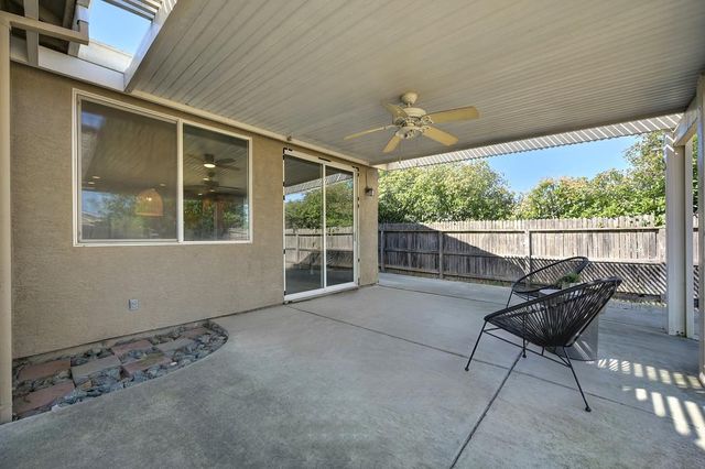 1379 Jacoby Creek Ct, Plumas Lake, CA 95961