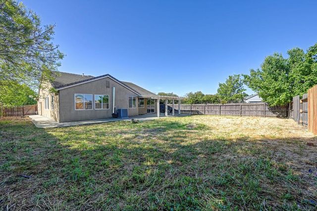 1379 Jacoby Creek Ct, Plumas Lake, CA 95961