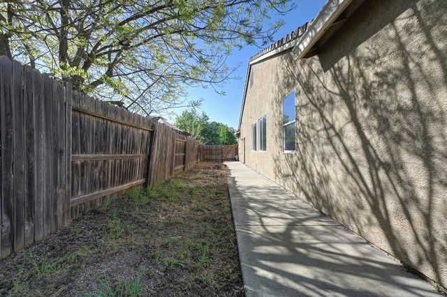 1379 Jacoby Creek Ct, Plumas Lake, CA 95961