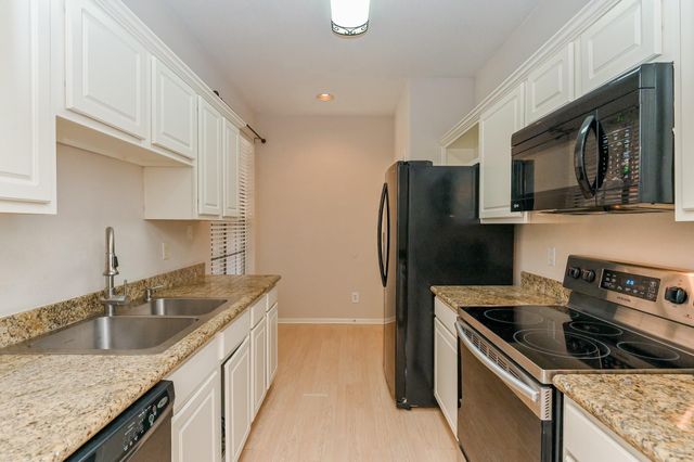 2255 Braeswood Park Drive 267, Houston, TX 77030