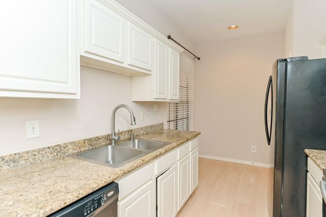 2255 Braeswood Park Drive 267, Houston, TX 77030