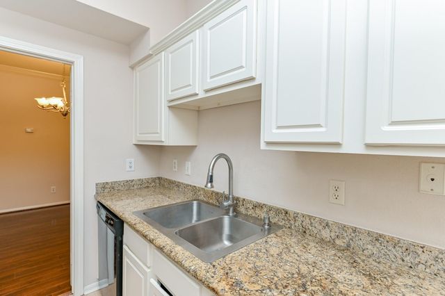 2255 Braeswood Park Drive 267, Houston, TX 77030