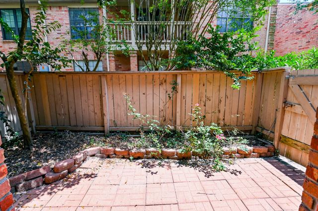 2255 Braeswood Park Drive 267, Houston, TX 77030