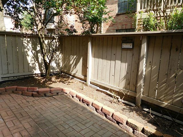 2255 Braeswood Park Drive 267, Houston, TX 77030