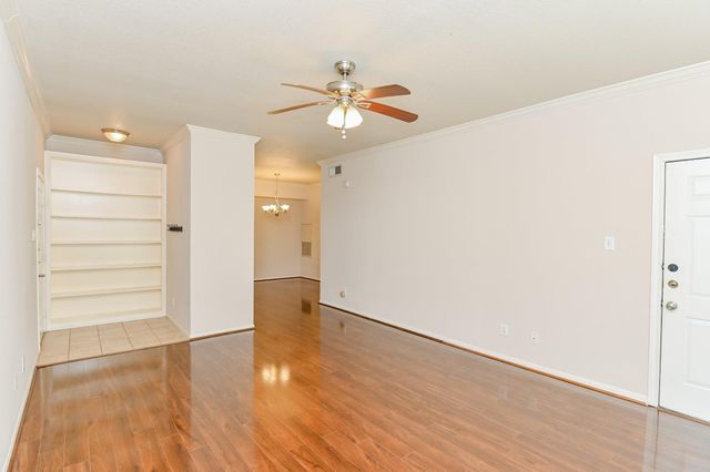 2255 Braeswood Park Drive 267, Houston, TX 77030