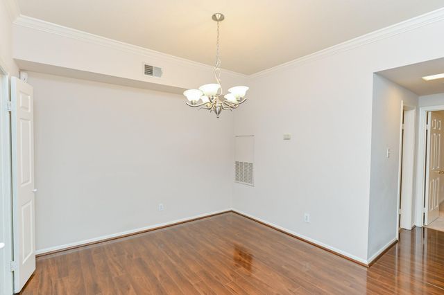 2255 Braeswood Park Drive 267, Houston, TX 77030