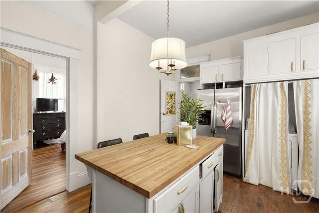 545 E Park Avenue, Savannah, GA 31401