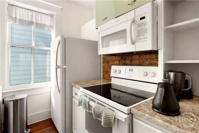 545 E Park Avenue, Savannah, GA 31401