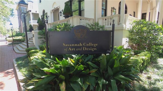 545 E Park Avenue, Savannah, GA 31401