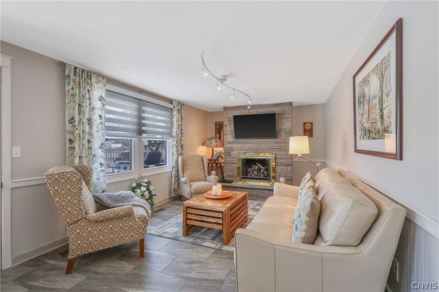 4071 Sesame, Clay, NY 13090