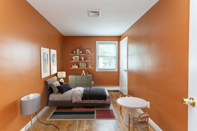91 Breer St, Brockton, MA 02301