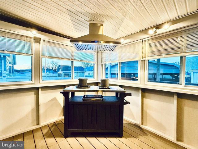 8626 WISE AVE, Baltimore, MD 21222