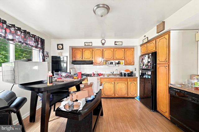 255 BERKLEY AVE, Lansdowne, PA 19050