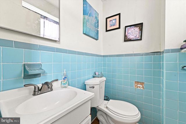 255 BERKLEY AVE, Lansdowne, PA 19050