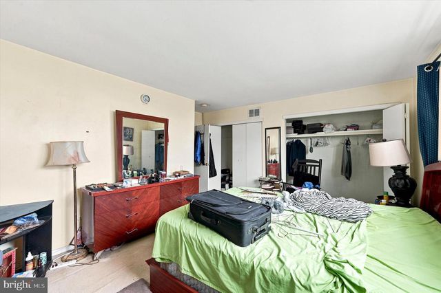 255 BERKLEY AVE, Lansdowne, PA 19050