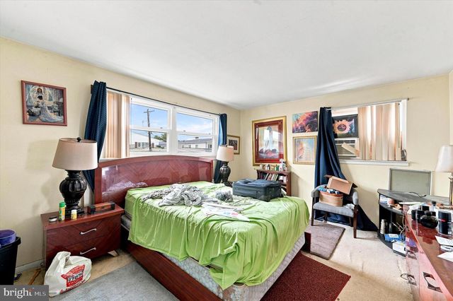 255 BERKLEY AVE, Lansdowne, PA 19050