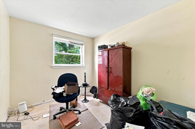 255 BERKLEY AVE, Lansdowne, PA 19050