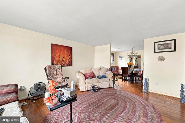 255 BERKLEY AVE, Lansdowne, PA 19050