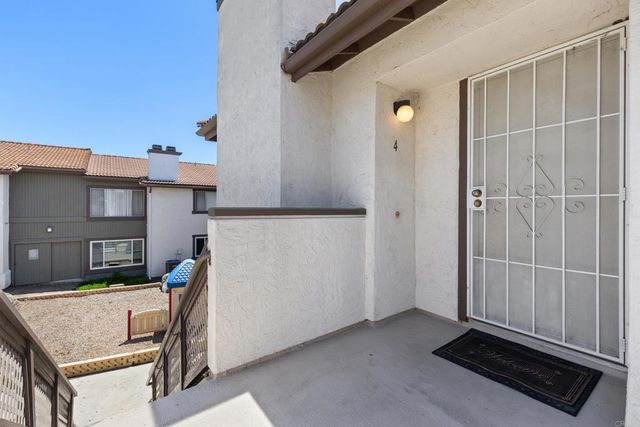 9872 Shirley Gardens Drive 4, Santee, CA 92071