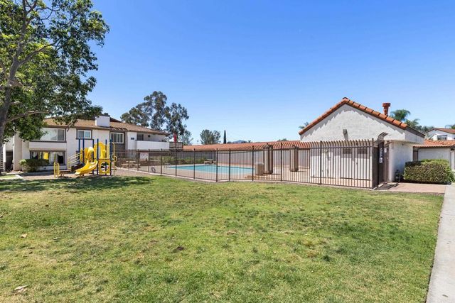9872 Shirley Gardens Drive 4, Santee, CA 92071