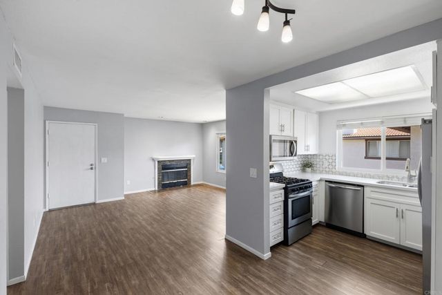 9872 Shirley Gardens Drive 4, Santee, CA 92071