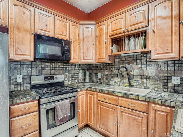 2516 N Marion St, Denver, CO 80205