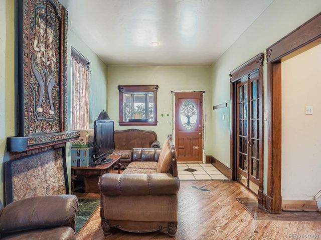 2516 N Marion St, Denver, CO 80205