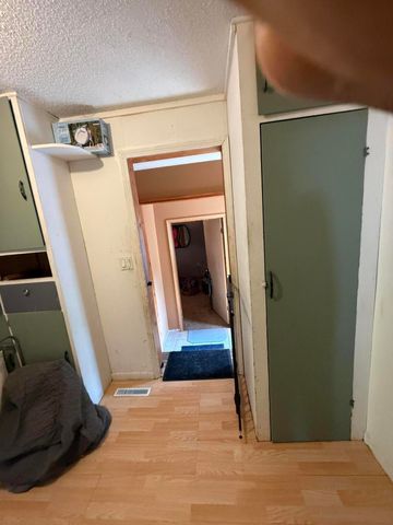 172 N 6th Avenue, Fruitport, MI 49415